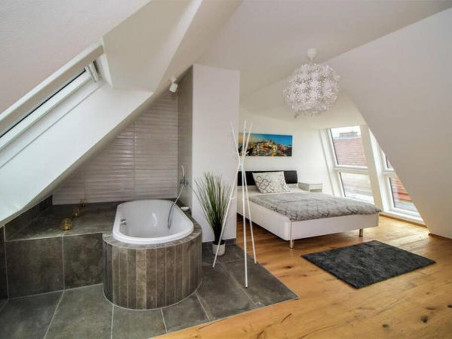 Luxury 2-Floor Rooftop Apartment With Terrace In The City Center Wien Eksteriør bilde